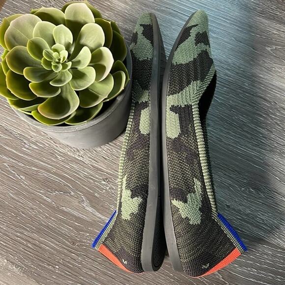 Rothys the point camuflaje green size 6.5 woman’s flat shoes - Picture 10 of 11